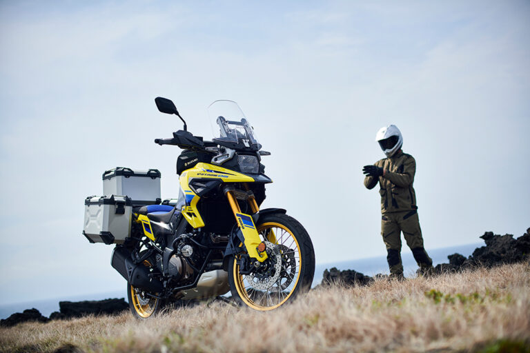 V-Strom 1050DE en montagne