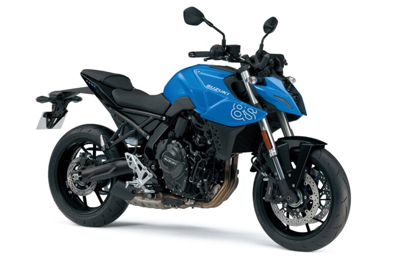 GSX-8S suzuki bleu