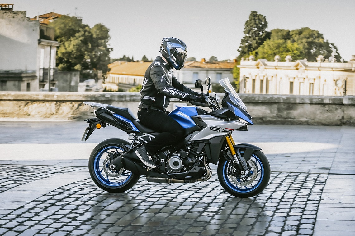 GSX-S1000GX