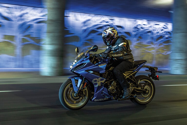 GSX-8R A2