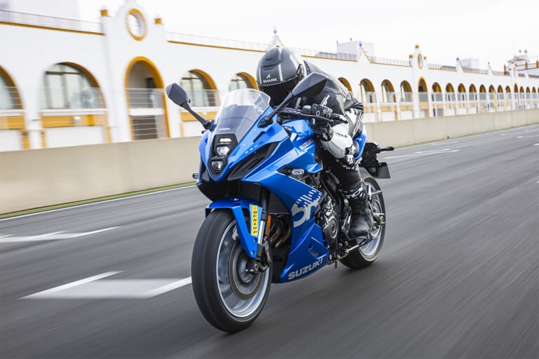 GSX-8R