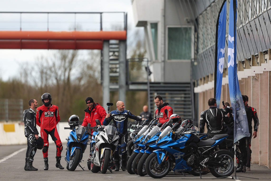 GSX-8R