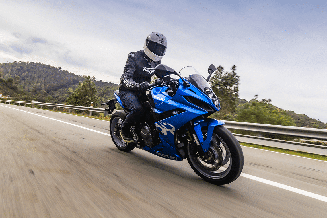 Suzuki_8R_Action_42.png
