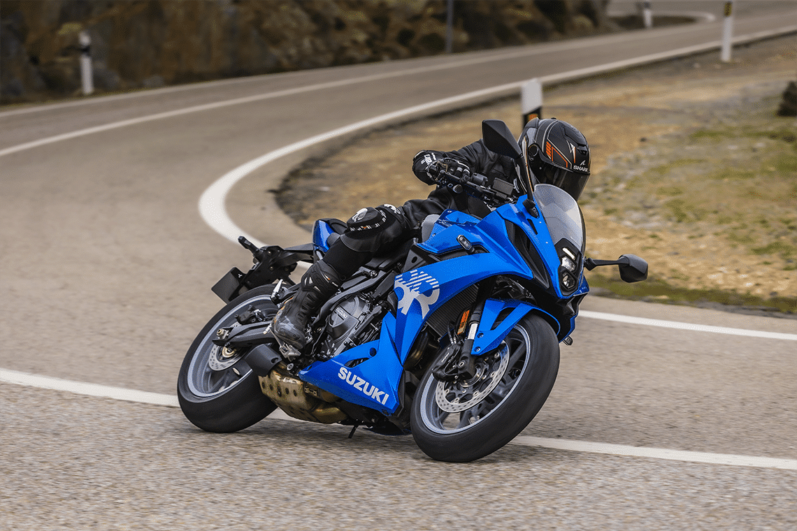 Suzuki_8R_Action_49.png