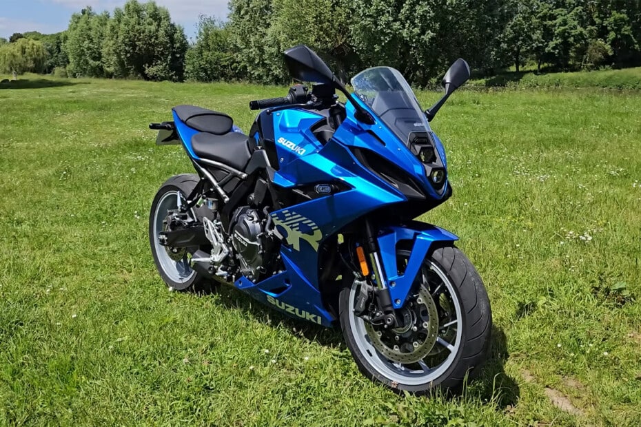 8R Lunaris