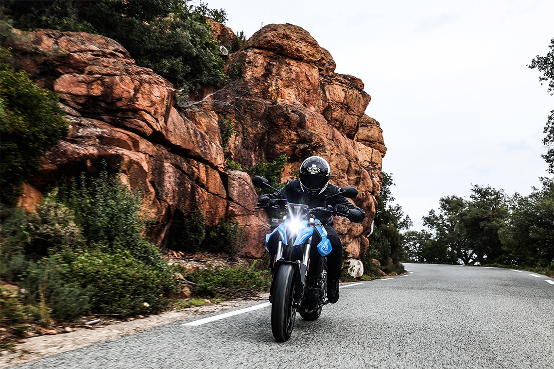 GSX-8S