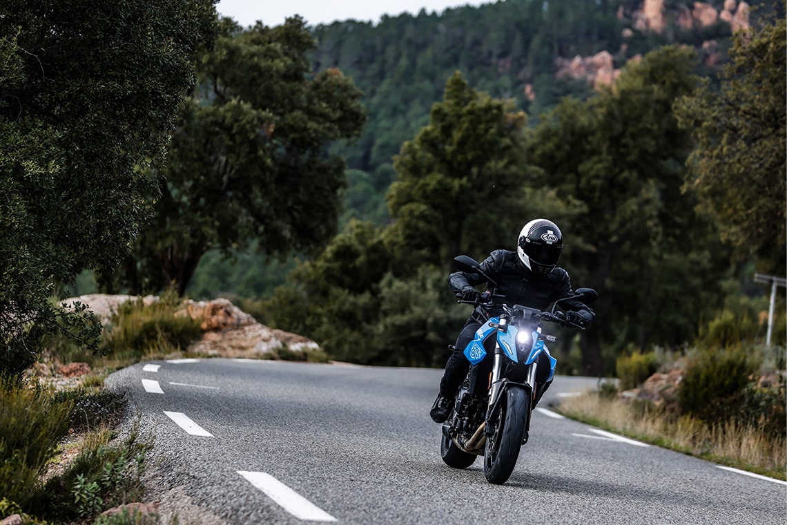 GSX-8S