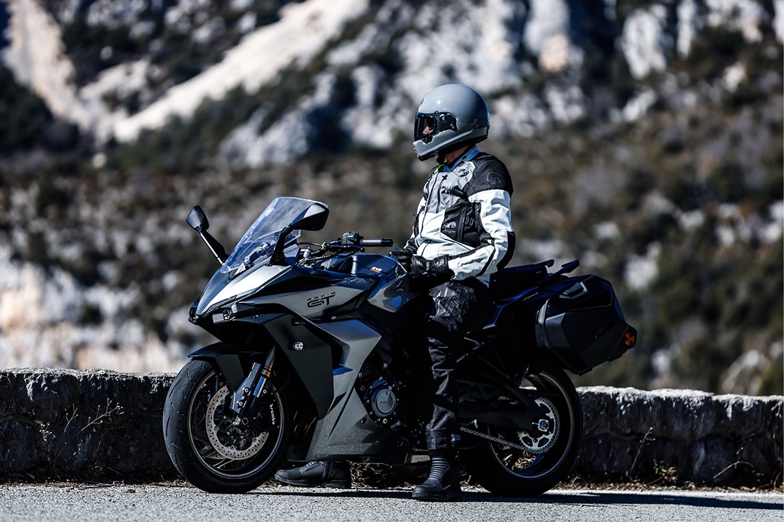 GSX-S1000GT