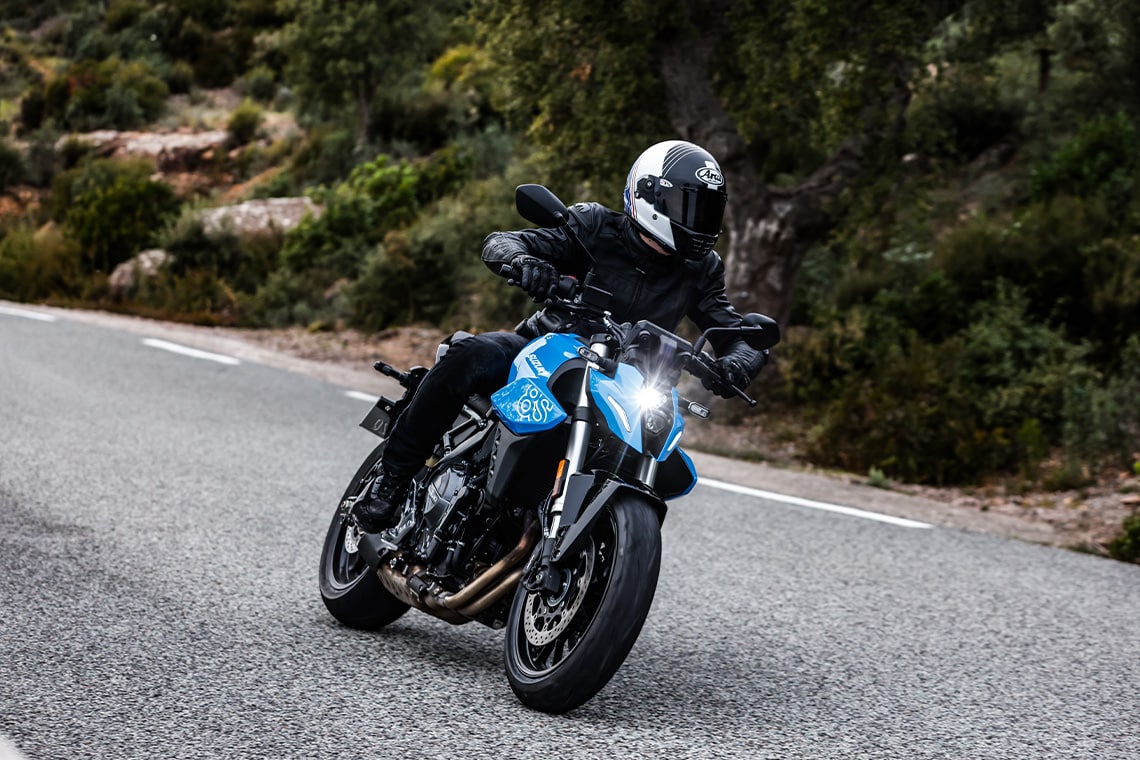 GSX-8S