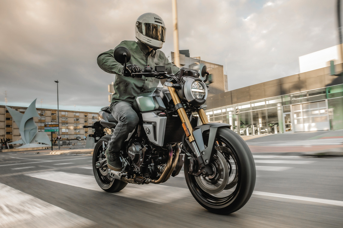 GSX-8T