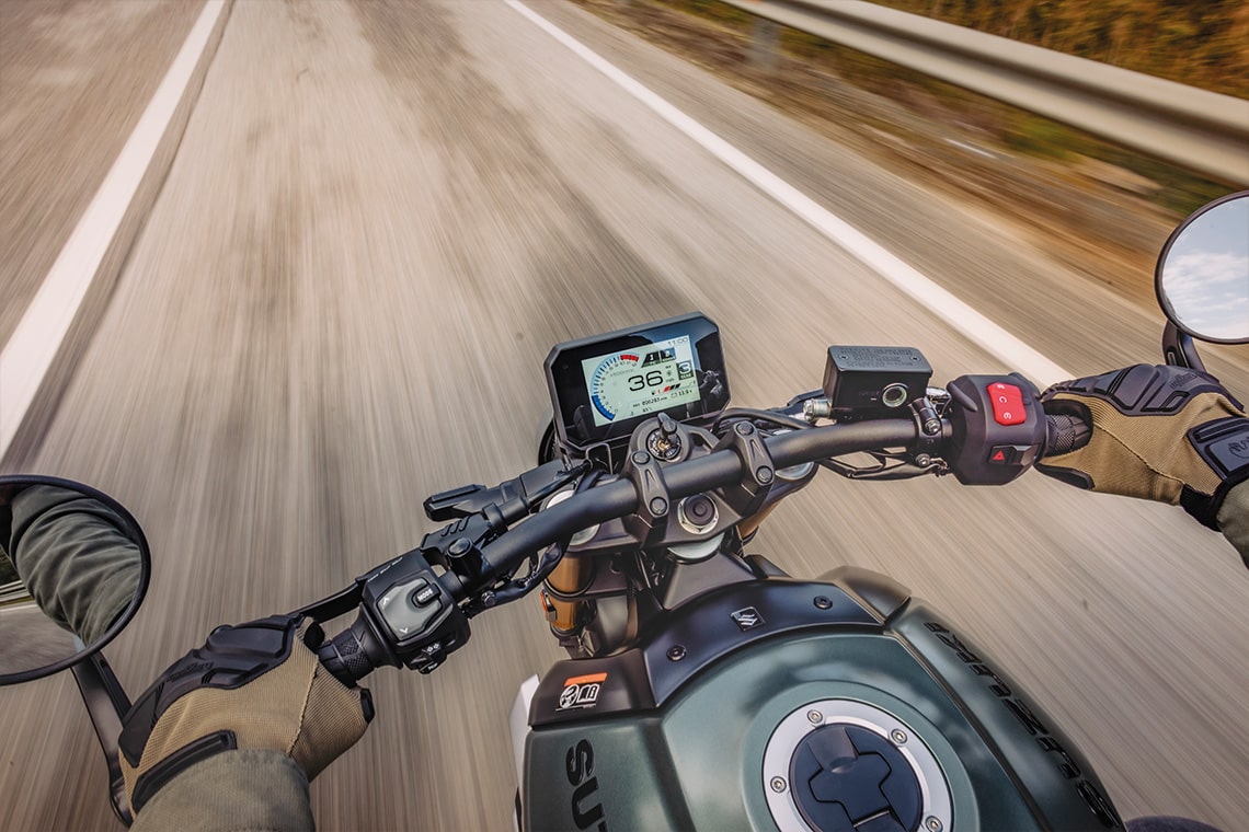 GSX-8T