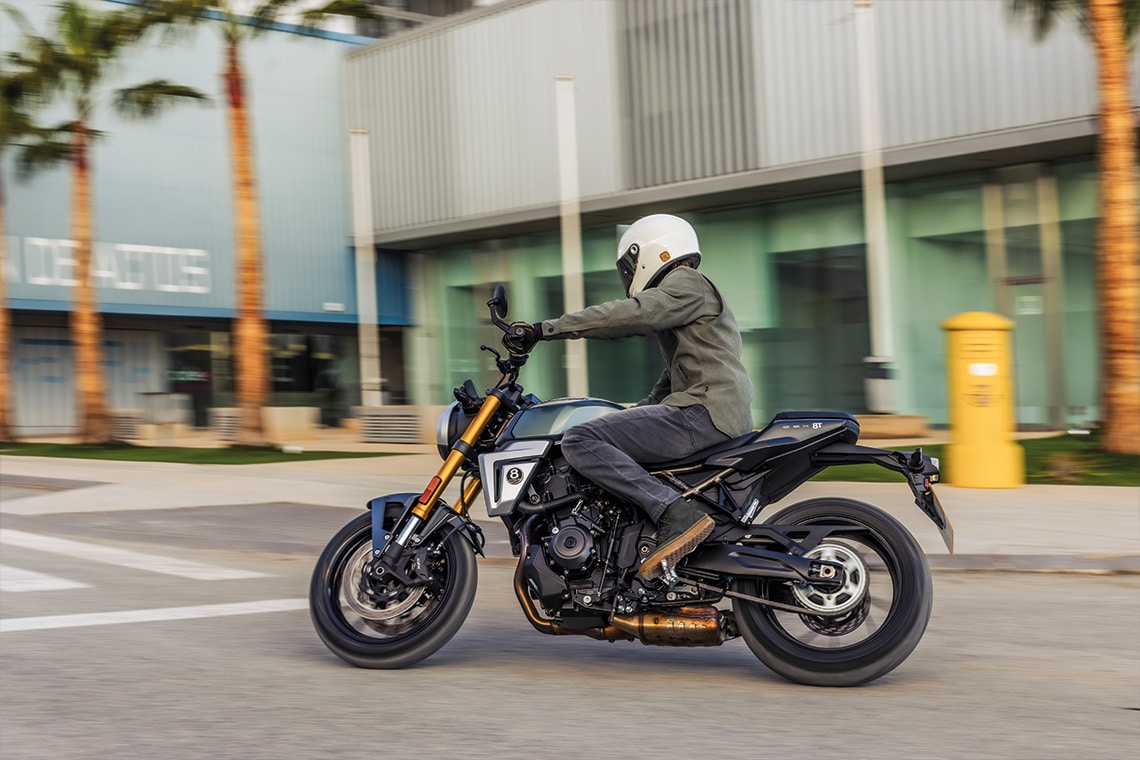 GSX-8T