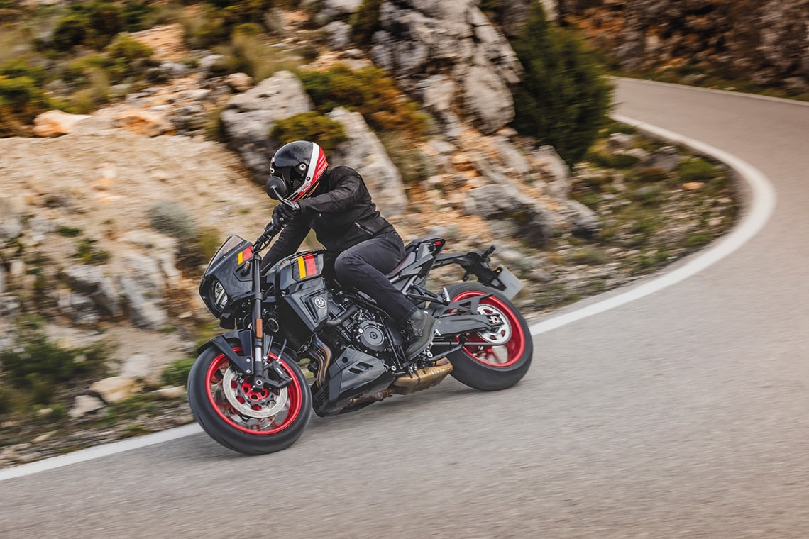 GSX-8TT